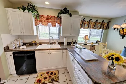 22 Landings Ln, Ormond Beach, FL 32174 photo 4