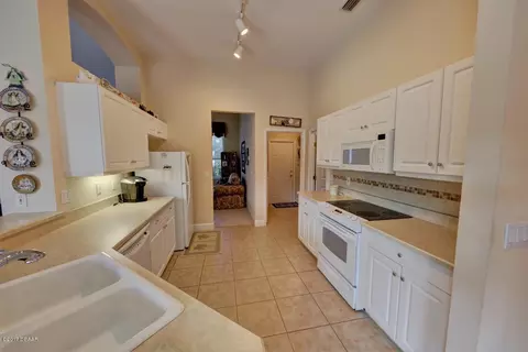 71 Bridgewater Ln, Ormond Beach, FL 32174 photo 8