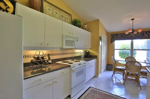 902 Woodstream Ln, Ormond Beach, FL 32174 photo 8