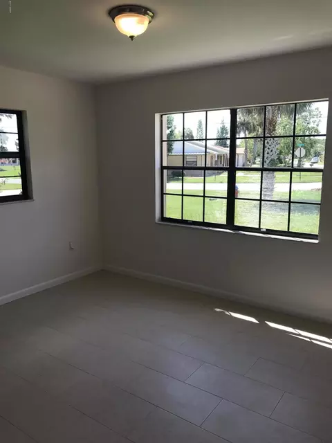 17 Pelican Dr, Edgewater, FL 32141 photo 6