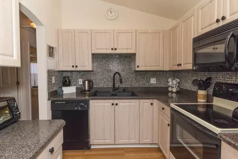 3803 Islamorada Dr, Ormond Beach, FL 32176 photo 2