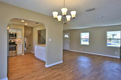 25 Juniper Dr, Ormond Beach, FL 32176 photo 6