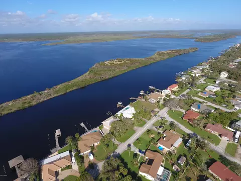 142 Beau Rivage Dr, Ormond Beach, FL 32176 photo 4