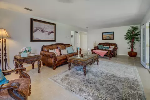2203 Mango Tree Dr, Edgewater, FL 32141 photo 7