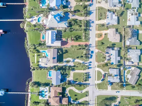 866 Riverside Dr, Ormond Beach, FL 32176 photo 4