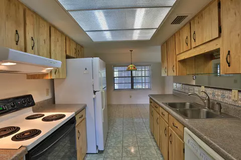3 Laughing Gull Ln, Edgewater, FL 32141 photo 9