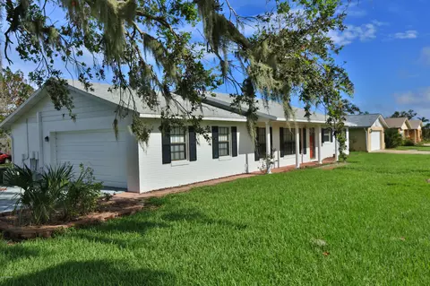 3 Laughing Gull Ln, Edgewater, FL 32141 photo 2