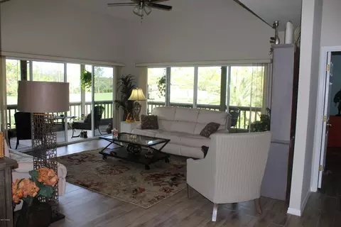 36 S Magnolia Dr, Ormond Beach, FL 32174 photo 4