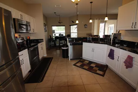 302 Mariners Gate Dr, Edgewater, FL 32141 photo 3