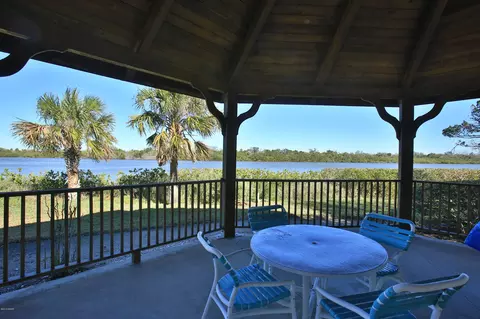 327 Schooner Ave, Edgewater, FL 32141 photo 6