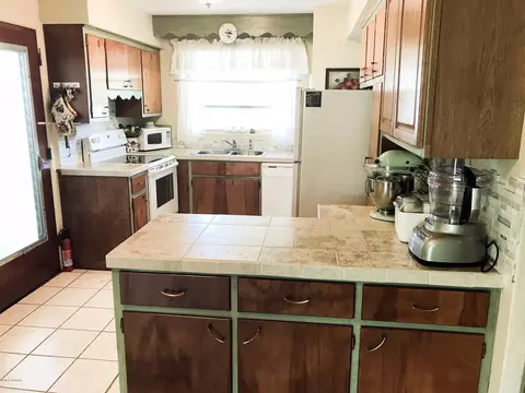 1858 Juniper Dr, Edgewater, FL 32141 photo 2