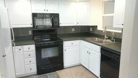 14 Briggs Dr, Ormond Beach, FL 32176 photo 9