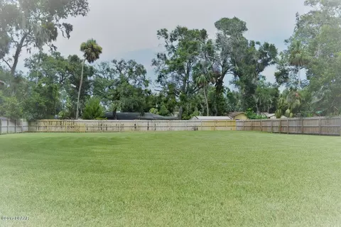 1083 Roberts St, Ormond Beach, FL 32174 photo 2