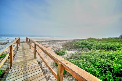 8 Ocean Edge Dr, Ormond Beach, FL 32176 photo 2