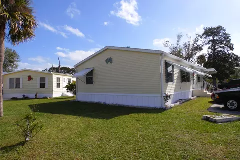 4411 W Indian River Dr, Edgewater, FL 32141 photo 3