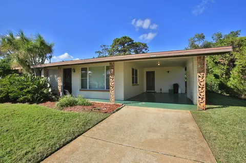 7 Silver Cir, Edgewater, FL 32141 photo 3