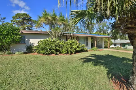 7 Silver Cir, Edgewater, FL 32141 photo 2