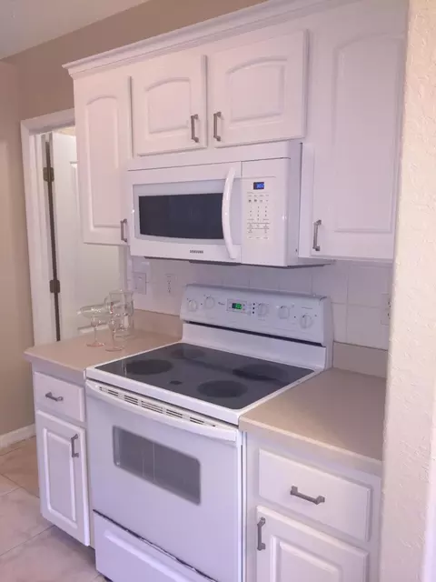 450 Harbour Lights Dr, Ormond Beach, FL 32174 photo 2