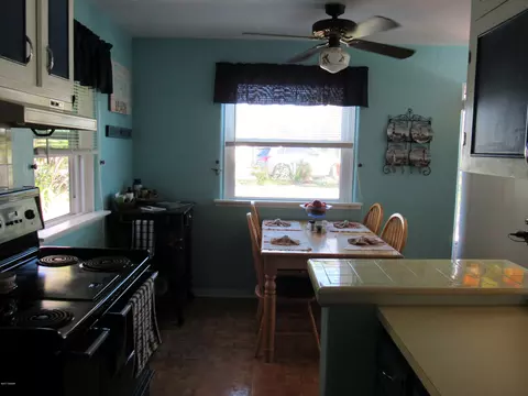 74 Brooks Dr, Ormond Beach, FL 32176 photo 6