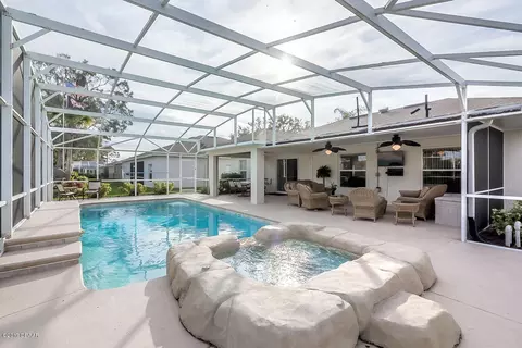 351 Mariners Gate Dr, Edgewater, FL 32141 photo 4