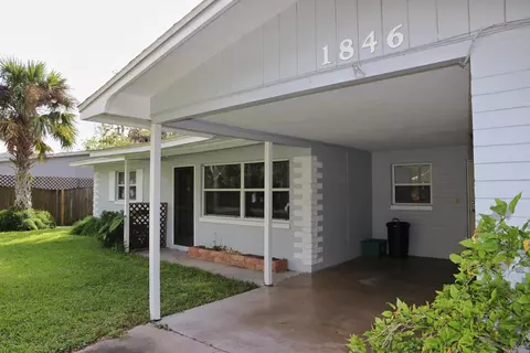1846 Pine Tree Dr, Edgewater, FL 32141 photo 1