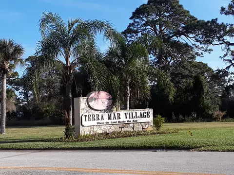 122 Pine St, Edgewater, FL 32141 photo 24