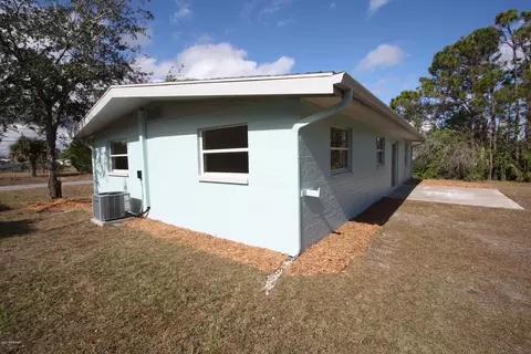 200 Azalea Dr, Edgewater, FL 32141 photo 4