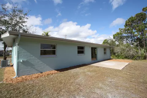 200 Azalea Dr, Edgewater, FL 32141 photo 2