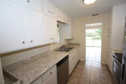 200 Azalea Dr, Edgewater, FL 32141 photo 9