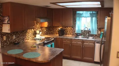 20 Capistrano Dr, Ormond Beach, FL 32176 photo 9