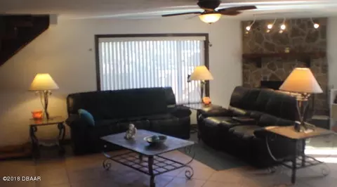 20 Capistrano Dr, Ormond Beach, FL 32176 photo 4
