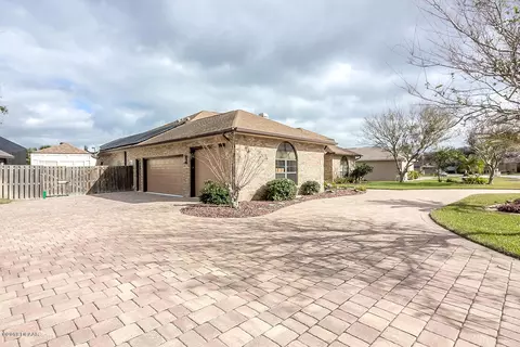 9 Eloise Cir, Ormond Beach, FL 32176 photo 2
