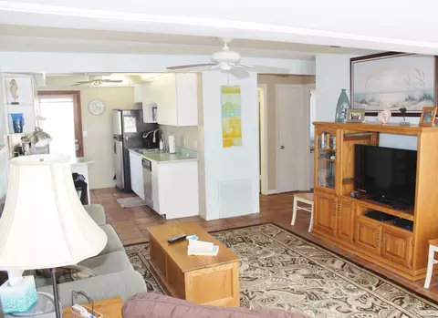 129 Laurie Dr, Ormond Beach, FL 32176 photo 5