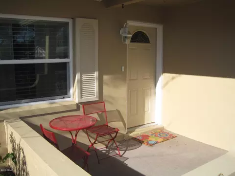 402 Collins St, Ormond Beach, FL 32174 photo 3