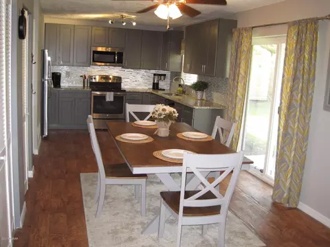 402 Collins St, Ormond Beach, FL 32174 photo 9