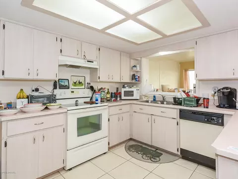 7 Pelican Ln, Edgewater, FL 32141 photo 8