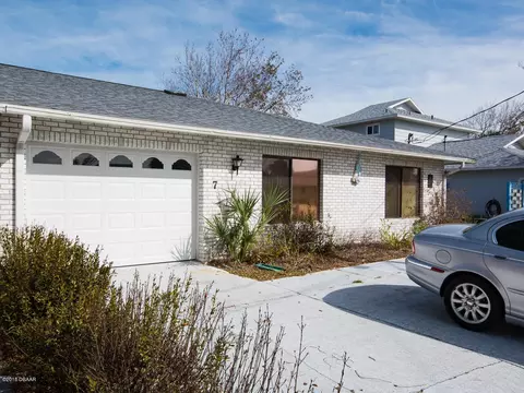 7 Pelican Ln, Edgewater, FL 32141 photo 2