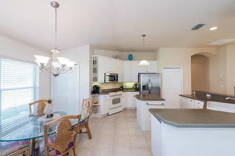 1208 Crown Pointe Ln, Ormond Beach, FL 32174 photo 12