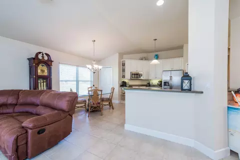 1208 Crown Pointe Ln, Ormond Beach, FL 32174 photo 17