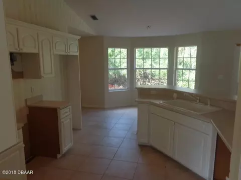 3 Manderley Ln, Ormond Beach, FL 32174 photo 4
