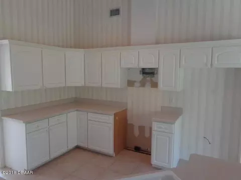 3 Manderley Ln, Ormond Beach, FL 32174 photo 3