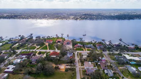 553 Riverside Dr, Ormond Beach, FL 32176 photo 5