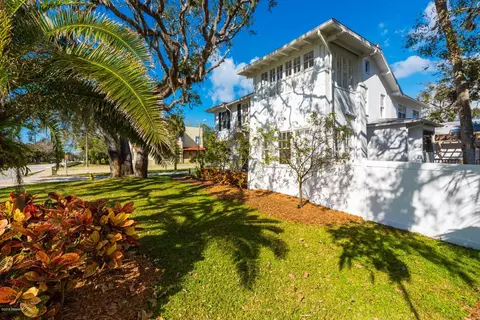 553 Riverside Dr, Ormond Beach, FL 32176 photo 14