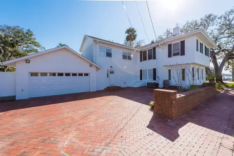 553 Riverside Dr, Ormond Beach, FL 32176 photo 9