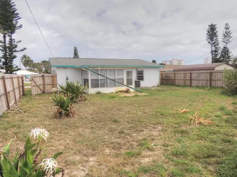 27 Tropical Dr, Ormond Beach, FL 32176 photo 2