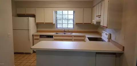 2 Edgewood Way, Ormond Beach, FL 32174 photo 5