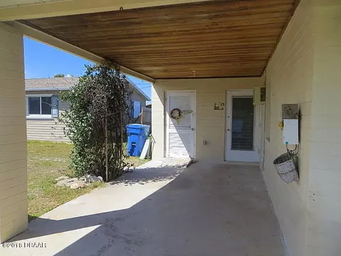 25 Seaview Dr, Ormond Beach, FL 32176 photo 2