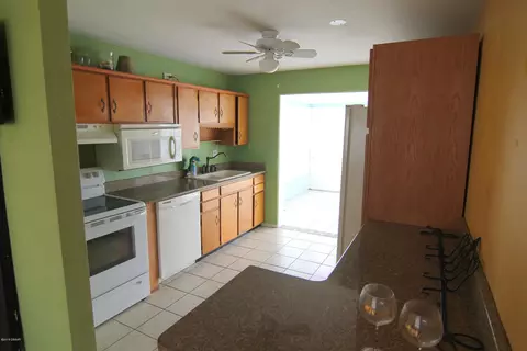 57 Tropical Dr, Ormond Beach, FL 32176 photo 4