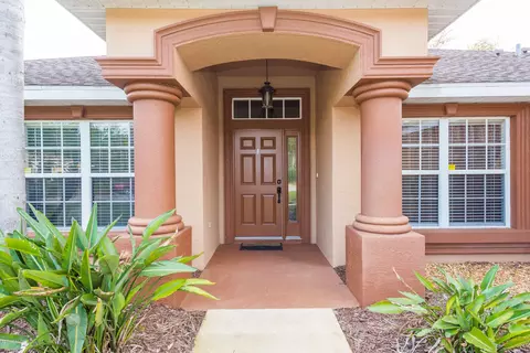 36 Waterbluff Dr, Ormond Beach, FL 32174 photo 4