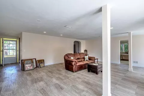 24 Pleasant Dr, Ormond Beach, FL 32176 photo 5